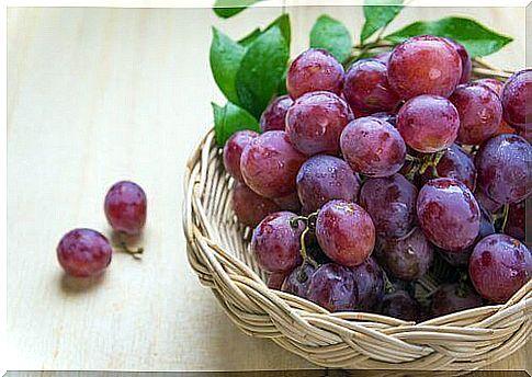 10 fruits that can help fight the signs of aging