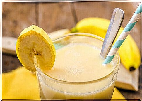 Banana smoothie against fatigue