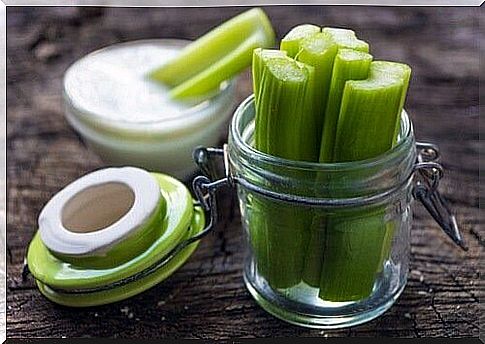 Sliced ​​celery