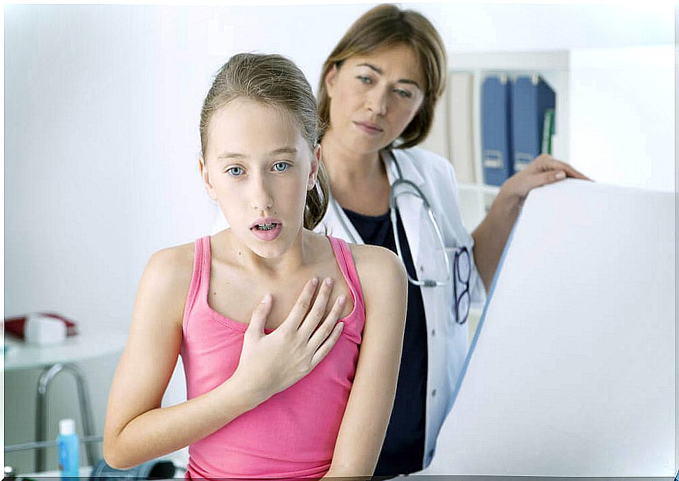 Child with asthma at the doctor