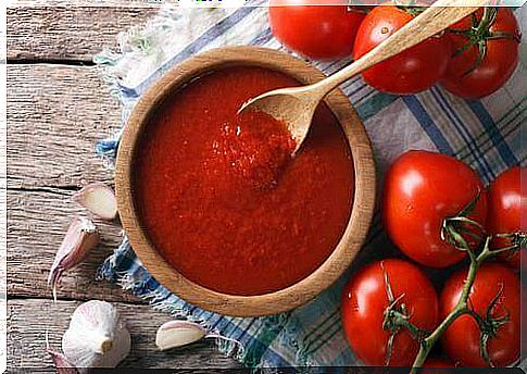 Eggplant meatballs with tomato sauce