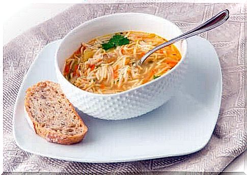 Vegetable soup with vermicelli