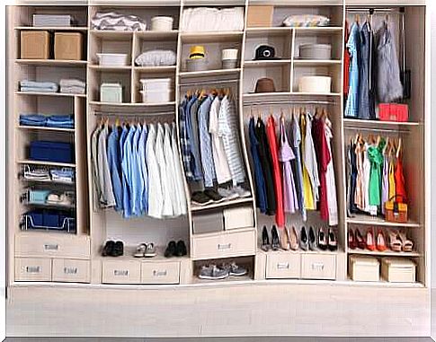 Organize your clothes