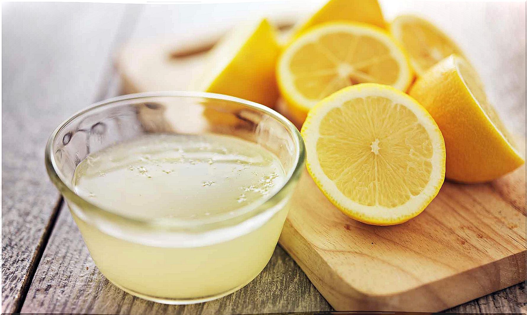 Lemon juice against an inflamed liver