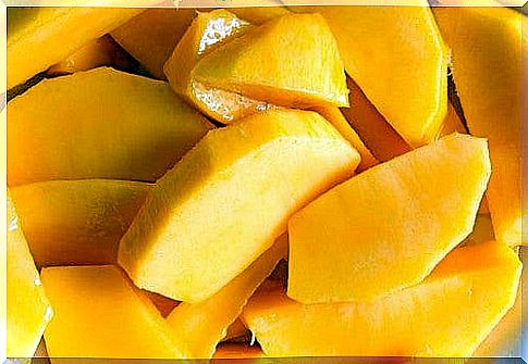 mango pieces