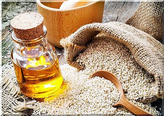 Sesame oil and sesame seeds