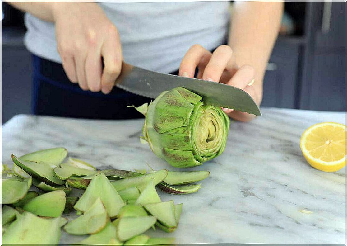 Artichoke is great for low-fat detox diets